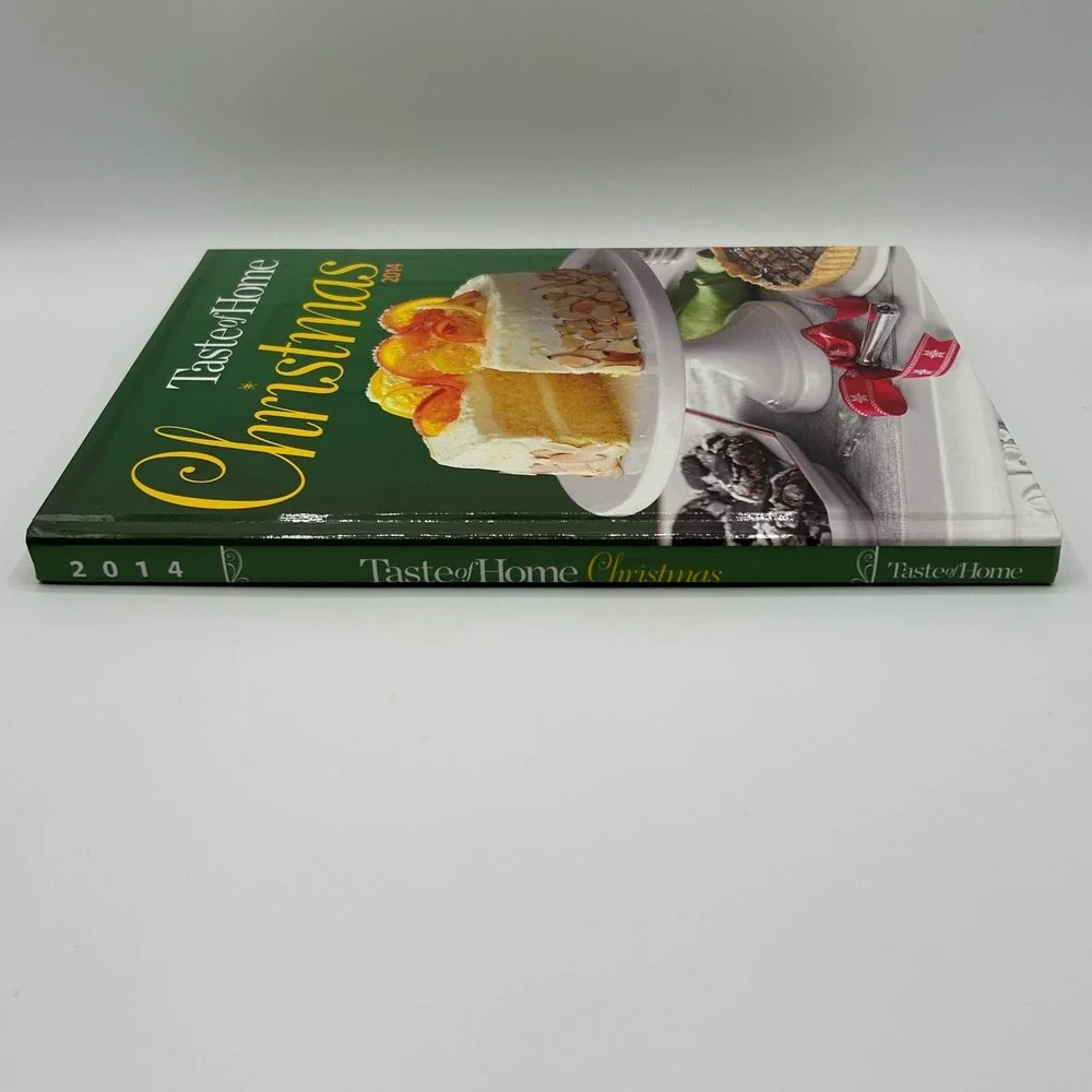 Taste of Home Christmas 2014 Hardcover Cookbook 325+ Holiday Recipes Crafts Tips